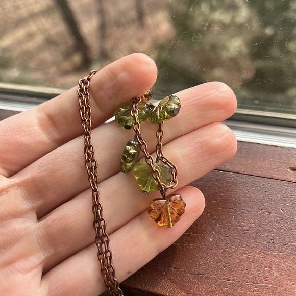 Leaf necklace 🍁🍂 - Picture 4 of 5